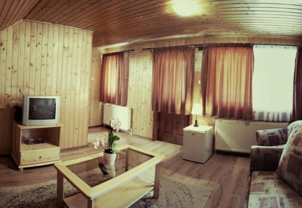 Csatari Pensiune Praid Dış mekan fotoğraf